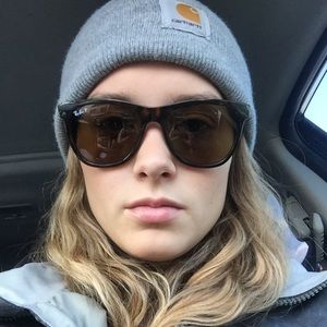 Meet your Posher, Alli